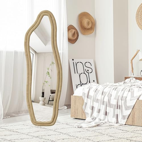 Stående spegel, 160 x 50 cm, stående spegel för sovrum, lutande eller upphängd, vågig, oregelbunden, ram täckt med sammet, för vardagsrum, sovrum, entré (gyllene sammet, 160 x 50)