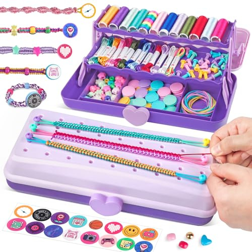Kit DIY de Bracelets d'Amitié pour Filles 8-12 Ans, Rangement à 3 Niveaux | 26 lots de fils, 32 perles, 25 boutons, 25 cordons, 30 épingles; 20+ modèles; ABS durable, patins antidérapants, boîte cadeau