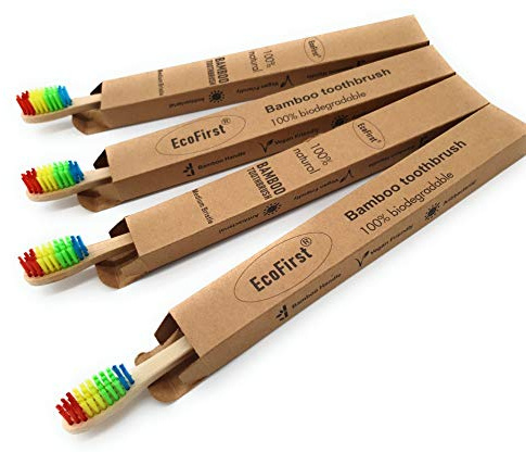 EcoFirst - Set di 4 spazzolini da denti in legno ecologico in bambù, setole medie e dure, biodegradabili
