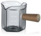 Joeyan 120ml Espresso Measuring Cup mit Holzgriff, Mini Rauchgrauer Kaffee Messbecher mit Doppelauslauf und Skala, Espressotassen mit V-förmiger Öffnung, Milchaufschäumkrug, Barista Cocktail Zubehör