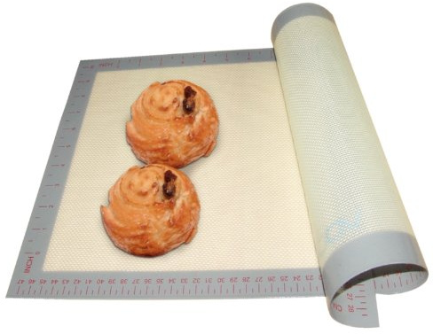 Vogue Non-Stick Baking Mat Size: GN 1/1. 520 x 315mm.