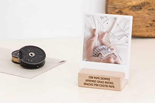 KUKO - Base de Fotos con Frase Personalizada | en Tamaño Pequeño Ideal para 1 Fotografía | Marco de Fotos Múltiples | Portaretrato de Sobremesa de Madera Personalizado