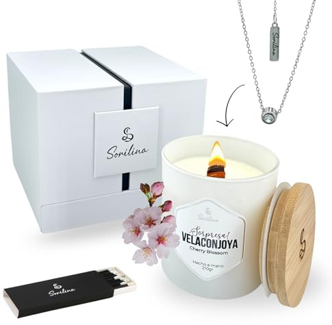 SORILINA Vela Aromática con Joya, Cerillas y Caja Regalo - Collar Acero Inoxidable Plateado - Vela Grande con Mecha de Madera - Aroma Flor de cerezo - Regalo Mujer San Valentín (Plateado)
