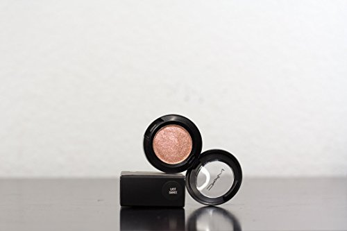 MAC DAZZLESHADOW Eyeshadow