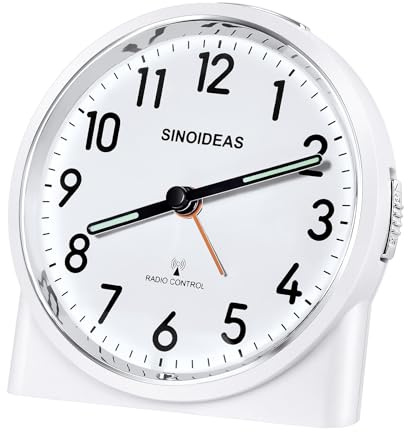 SINOIDEAS Réveil radio-piloté analogique sans tic-tac - Avec veilleuse et fonction snooze - 1 pile AA de 1,5 V avec