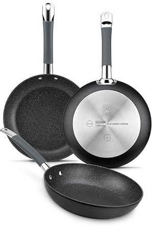BRA Master | Set de 3 sartenes 20-24-28 cm, aluminio forjado, con mango de acero inoxidable recubierto de silicona, resistente a deformación, aptas para todo tipo de cocinas, incluida inducción