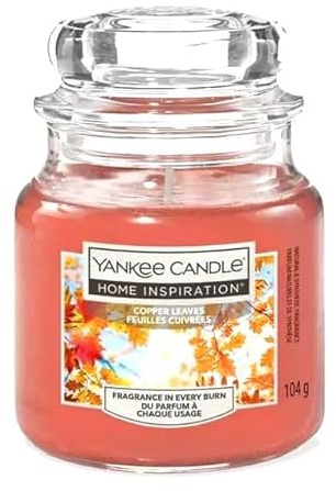 Yankee Candle Copper Leaves | Rich Autumn Scent of Earthy, Woody Notes Along wth Hints of Amber, Spices and Sweet Wood Smoke | Small Jar - Up to 30 Hours Burn Time