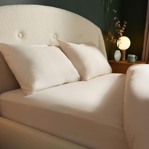 Silentnight Brushed Cotton Fitted Sheet - Soft Velvety Touch 100% Cotton - Cosy Warmth Feel - Breathable Brushed Hypoallergenic Fitted Sheet with Elasticated Corners, Natural, Double