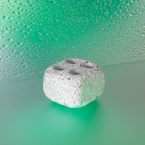 Piedra de cocción de vapor e infusión con 4 embudos de agua para la sauna de Eliga