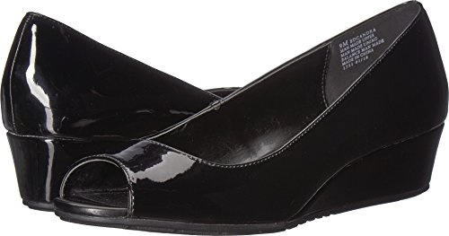 Bandolino Footwear Women's Candra Pump, Black Patent 001, 8