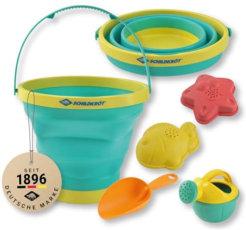 Schildkröt Set di giocattoli per la sabbia Bucket Crew | Secchio pieghevole da 2 litri, paletta, 2 stampi, annaffiatoio | Giocattolo per bambini dai 18 mesi in su | Include custodia