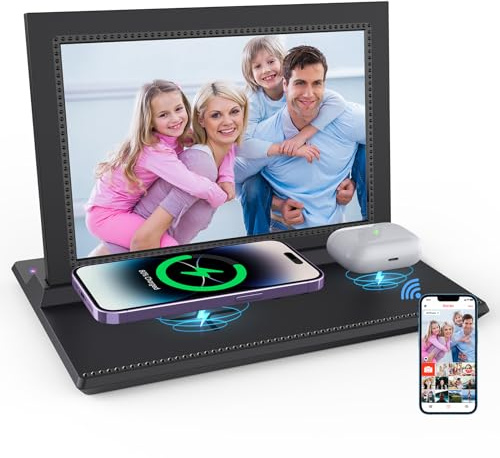 NBtoUS 3-i-1 10,1 tum WiFi digital bildram med laddningsstation.15 W för telefon och 5 W för öronsnäckor. Intern 32 GB lagring, gratis RAMEO APP, IPS 1280 x 800 LCD-pekskärm med 90° automatisk