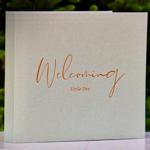 Schwangerschaftstagebuch, Erinnerungsbuch für werdende Mütter, erfasst alle Meilensteine durch die Schwangerschaft bis zum ersten Jahr des Babys – hergestellt aus 160 g/m² Papier (Salbeigrün)