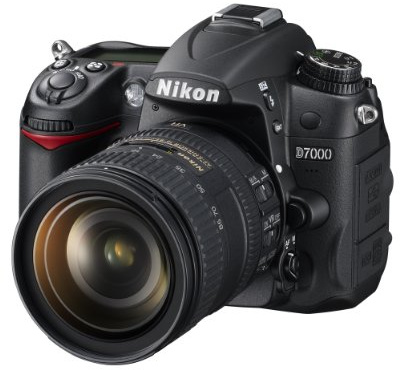 Nikon D7000 Appareil photo numérique reflex 16 mégapixels, autofocus 39 points, mode LiveView, vidéo Full HD Kit comprenant un objectif AF-S DX 16-85 VR (Import Allemagne)