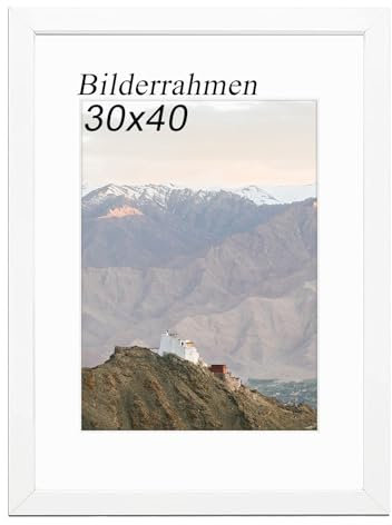 RUN HELIX Bilderrahmen 30 x 40 cm (11.8x15.75inch), Bilderrahmen aus Holz 30x40 mit Passepartout geeignet für 30x40 cm Bildausdruck, Fotorahmen mit fenster für Wandmontage (Weiß)