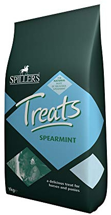 SPILLERS Spearmint Horse Treats 1kg - Delicious Treat to Reward Horses and Ponies - Spearmint Flavoured Horse Treat