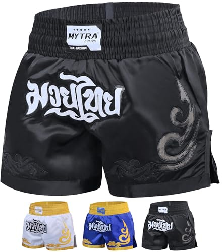 Mytra Fusion Pantalones Cortos Muay Thai Hombre Mujer – Slim Fit Short Length, Shorts de Kickboxing, MMA, Grappling, Entrenamiento y Artes Marciales (FR/ES, Letras, S, Regular, Regular, Negro)