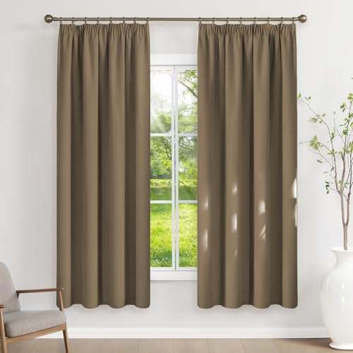 Runyéla Gardiner med veckband gardiner ogenomskinliga cappuccino mörkläggningsgardiner set om 2 stycken 180 x 120 (H x B), för skensystem, termiska gardiner, köldskydd, glidgardiner för vardagsrum