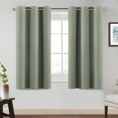 BellaHills Thermovorhang Vorhänge 2er Set H137 x B117 cm Schlafzimmer Gardinen Blickdicht Verdunklungsvorhänge mit Ösen Thermal Curtains Blackout Vorhang Wärmeisolierend, Salbei Hell