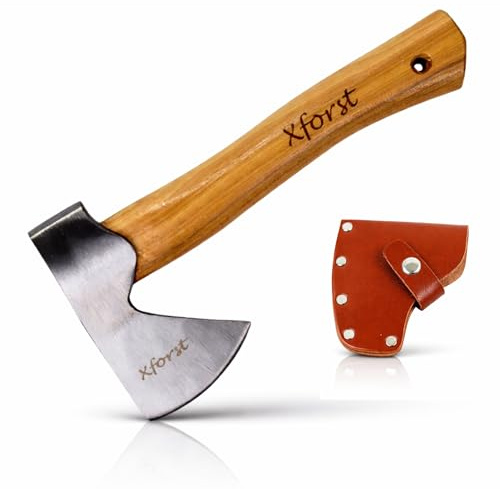 Xforst Handbeil X-AG1 aus geschmiedetem Kohlenstoffstahl – Outdoor Beil mit Hickory Holzstiel & Lederschneidschutz – Kompakte Axt 27 cm, 670 g