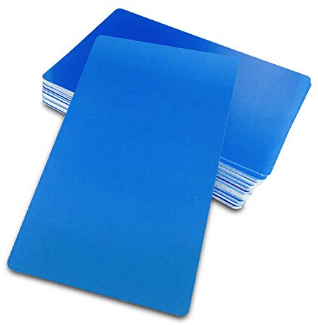 Ebamaz Lot de 50 cartes de visite vierges en aluminium de 0,45 mm d'épaisseur, 8,6 x 6,3 cm pour gravure laser (bleu, vierge)
