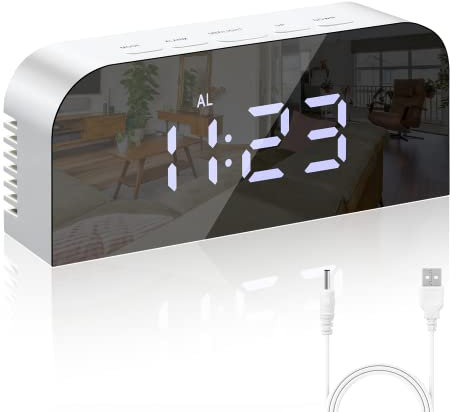 Vinabo Sveglia da Comodino Digitale, Sveglia Digitale da Comodino, 2 Livelli di Luminosità, 12/24H, con 2 Porte di Ricarica USB, Orologio da Tavolo Decorazione Moderna per Casa o Camera da Letto