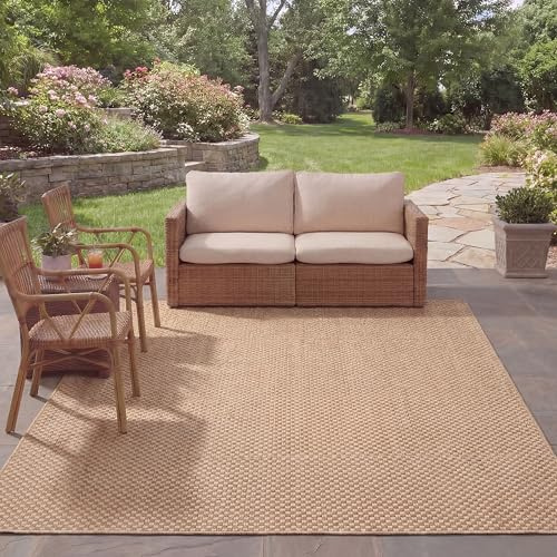 SAFAVIEH Washable Rug Outdoor Courtyard Collection - 6'7 x 9'6, Natural & Cream, Non-Shedding & Easy Cleaning, Ideal for Patio, Backyard, Mudroom (CY8653-03021)