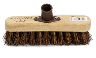Newman and Cole Cabezal de cepillo de limpieza de suelo de 9 pulgadas, cepillo rígido de cerdas duras para exteriores, para patio, terraza, mango largo (no incluido)