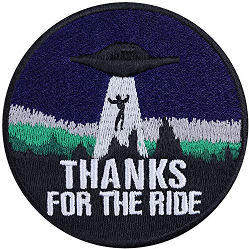 Toppa ricamata da applicare con ferro da stiro o cucitura UFO Alien Patch Biker 'Grazie per il passaggio' | Divertenti immagini da cucire | Cospirazione Sci-Fi per giacche/pelle/jeans/borse | 75x75mm