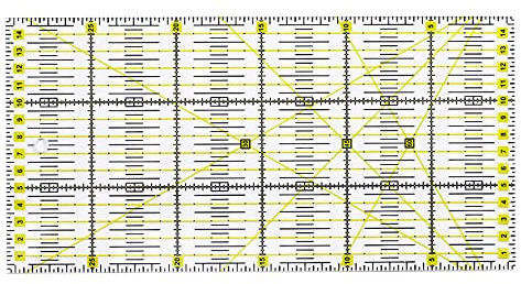 LATRAT Regle patchwork de 15 x 30 cm, Règle Universelle pour Tapis de Découpe Transparente avec Graduations, Idéal pour la couture et l'artisanat - Facile à manipuler et à utiliser