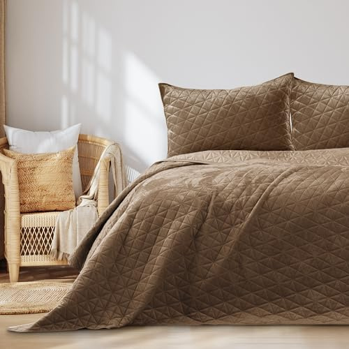 AmeliaHome Laila Velvet överkast polyester cappuccino 260 x 280 cm