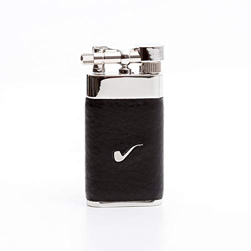 Accendino Savinelli da Pipa, realizzato in pelle martellata, colore nero, inserto in metallo a forma di Pipa, ricaricabile.