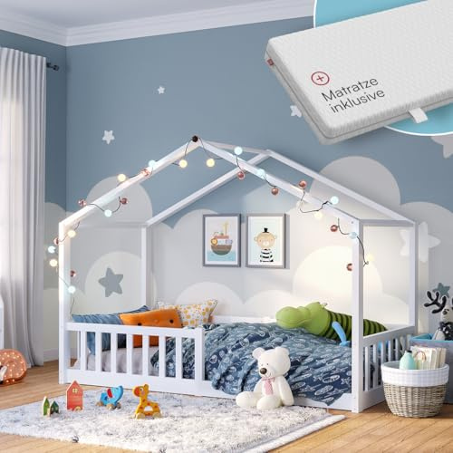 Bellabino Bia Kinderbett 90x200 cm – Hausbett mit Matratze, Rausfallschutz & Lattenrost – Montessori Bodenbett aus Massivholz Kiefer – Kinder Bett in Weiß für Jungen und Mädchen