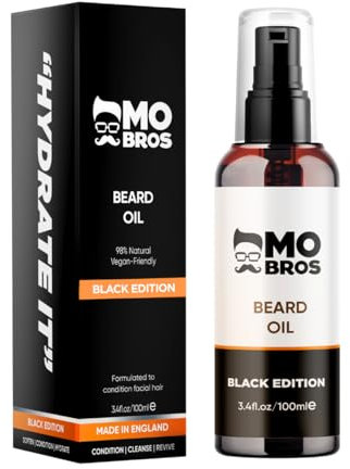 MO BRO'S Mo Bros Olio da barba 100 ml Edizione nera. Ispirato a Colonia. Formula nutriente e condizionante. Ricco di Omega e vitamina E, favorisce la crescita sana della barba.