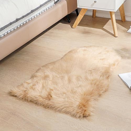 Ruedong Faux Fur Rug Light Brown 50x80 cm, Ultra Soft Fluffy Sheepskin Rug for Bedroom Sofa Throw Cushion Room Decor