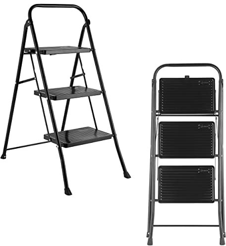 Kleeneze Escalera Plegable de 3 peldaños – diseño ergonómico, compacta y Ligera, Patas Antideslizantes, Acero Resistente con Clip de Seguridad, Uso Interior y Exterior, Color Negro, 105 cm