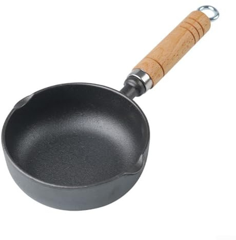 Mini sartén de hierro fundido con base profunda, diseñada para una distribución uniforme del calor y un vertido preciso, perfecta para freír huevos y calentar leche