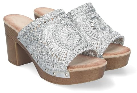 shoes&blues.es 82857 Zueco de Tacon Alto para Mujer, Comodo, Material de Imitacion a Madera, con Pala Bordada, Tachuelas, y Talon Abierto. Plata Talla 36