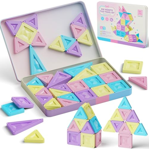 YOGOHEEBlocs de Construction Magnétique Enfant Voyage: 40 Pièces Macaron Boîte en Métal Anti-Cris - 120 Min de Calme 30s Rangement - Fille Voiture Avion Âge 3 4 5 6 Ans