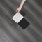Yullpaper PVC Bodenbelag Grau Holzoptik 24 Stück Selbstklebende Bodenfliesen PVC Fliesen Boden Abwaschbare Vinylboden Selbstklebend Klebefliesen Bad Boden Wasserdicht Küchenfliesen 90cm X 15cm