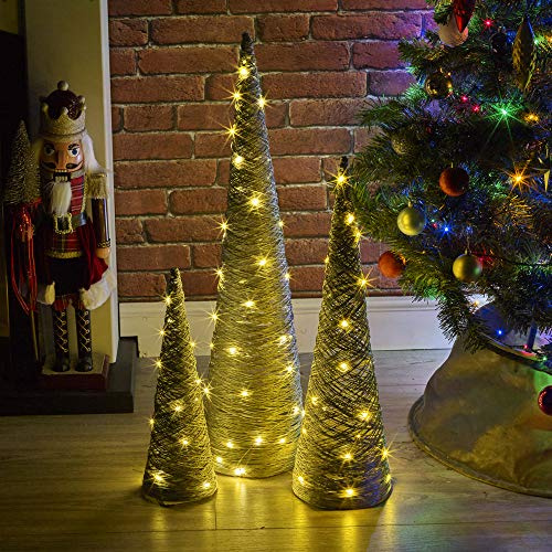 URBNLIVING Set di 3 coni luminosi per albero di Natale a forma di piramidi a forma di cono di Natale con luci LED per decorazione della casa altezza 4080 cm 3 batterie AA (argento con brillantini)