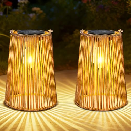 OUTONLIFE Lanterne Solaire Exterieur en Rotin, Suspendues ou Posables, LED, Étanches, Allumage Automatique, Artisanales et Décoratives pour Jardin, Terrasse, Balcon ou Table