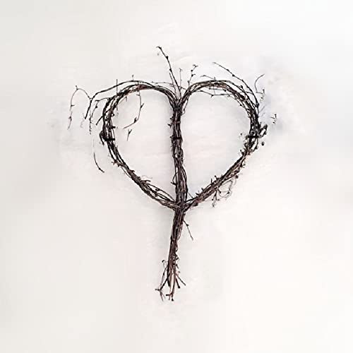 Egurs Corona in rattan a forma di cuore, in salice, non sbucciata, decorazione da appendere per Natale, carnevale, Pasqua, Capodanno, 30 x 20 cm