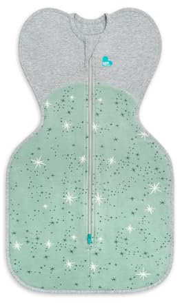 Love To Dream Swaddle Up Neugeborene 2,2–3,8 kg Olive North Star, eng anliegende Passform unterstützt den Schlaf, 1,5 Tog (18–24 °C) maschinenwaschbar, Von Hebammen empfohlen, mit Doppelreißverschluss