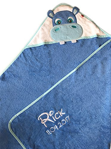 KIDDI-MEDIA Kapuzenhandtuch Bestickt mit Name und Geburtsdatum / 100x100 cm/kuschelig weich / 1A Qualität / 100% Baumwolle (Blau - Hippo)