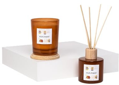 AVA & MAY Barcelona Home Fragrance Set végétalien avec bâtonnets parfumés et bougie parfumée – 1 diffuseur et 1 bougie avec huile parfumée de qualité supérieure à base de framboise, jasmin et candis