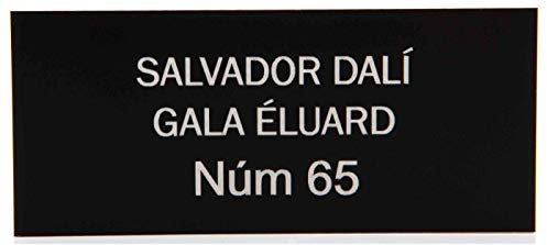 Placa para Buzón de plástico negro y grabado blanco. Cinta autoadhesiva. Grosor 1,5mm y tamaño máximo 100x40mm
