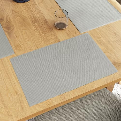 Encasa XO Juego de Manteles Individuales para Mesa de Comedor Set de 6 | Color Gris Claro | Mantel de Algodón Acanalado Fino | Tamaño 48x32 cm | Lavable a Máquina
