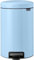 Brabantia - NewIcon Treteimer 12L - Medium Abfalleimer für Küche oder Schlafzimmer - Sanft Schließender Deckel - Leichte Pedalbedienung - Entnehmbarer Inneneimer - Dreamy Blue - 25 x 34 x 41 cm