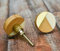 ARTISNO Boutons de porte en bois et résine - Style vintage shabby chic - Trois tons dorés - Pour meubles d'intérieur - Armoires et tiroirs - Bois brut, SET-6